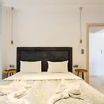 Zinozis Apartment *
