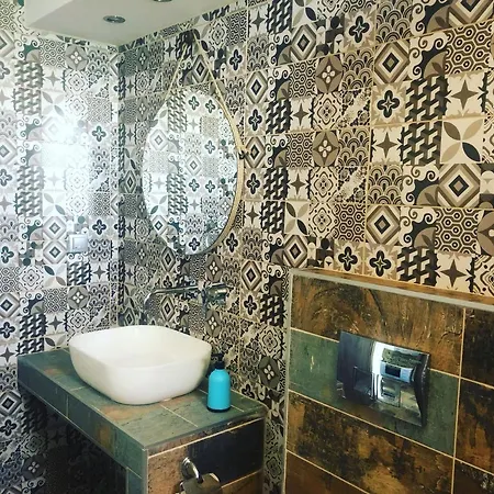 Zinozis Apartament *